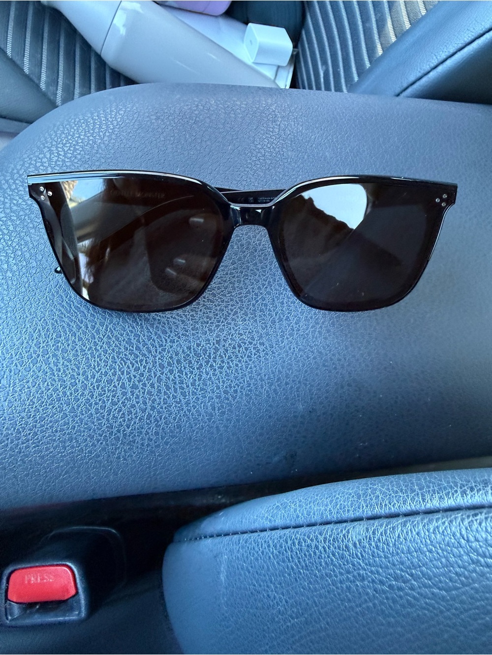 Gentle Monster sunglasses - Picture 7 of 8